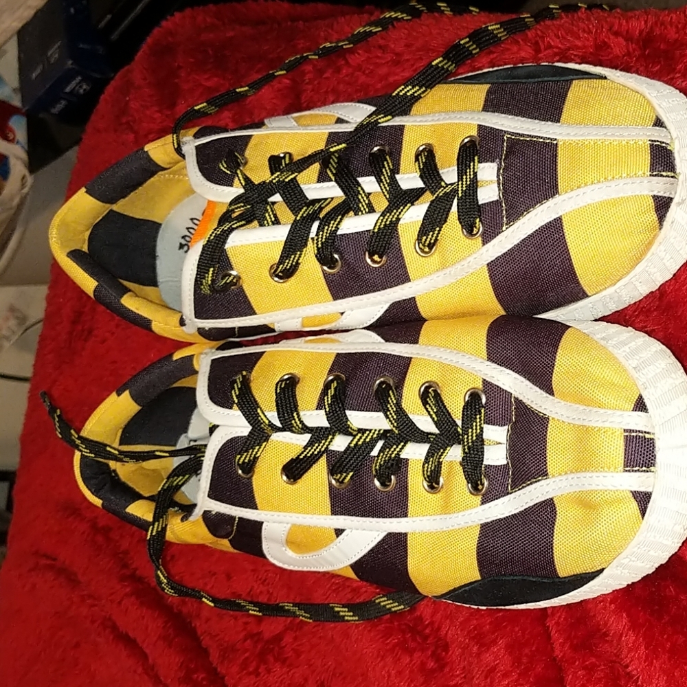 Tretorn size 12 men's sneakers